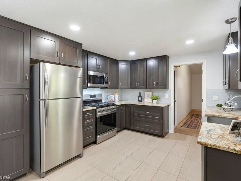 1389 Laurel Drive , Macedonia, OH 44056 Photo 8