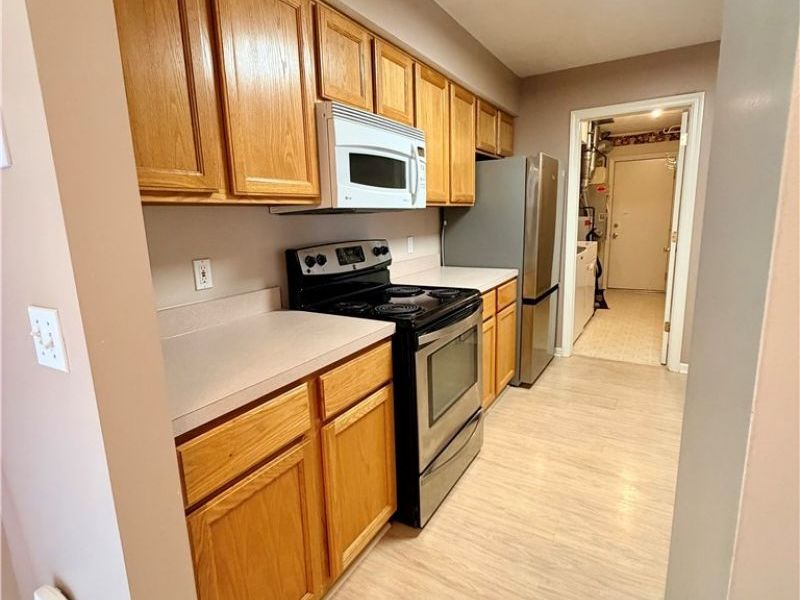 3551 E Prescott Circle , Cuyahoga Falls, OH 44223 Photo 8