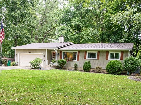600 Oriole Drive, Roaming Shores, OH 44084