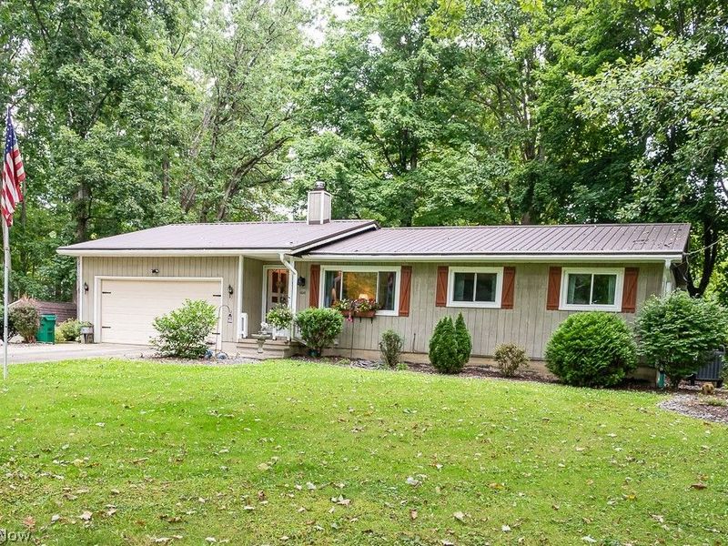 600 Oriole Drive, Roaming Shores, OH 44084 Photo 1