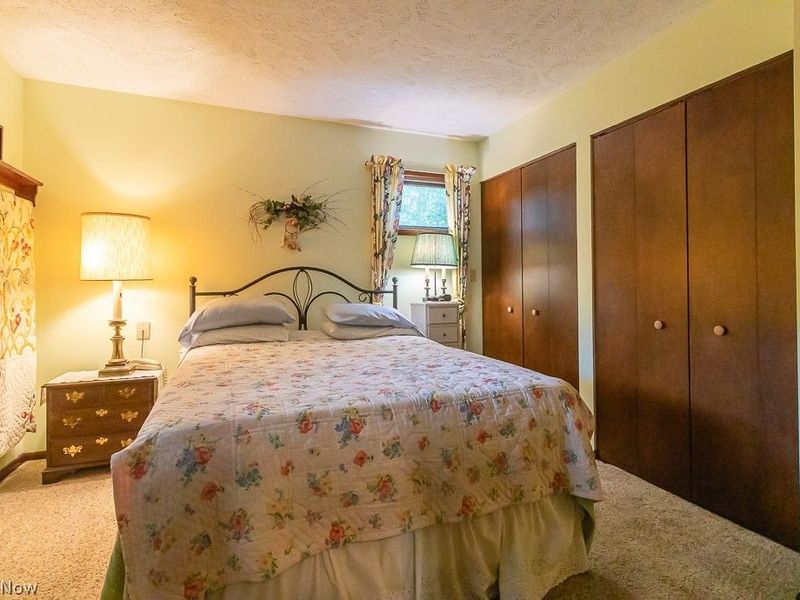 600 Oriole Drive, Roaming Shores, OH 44084 Photo 8