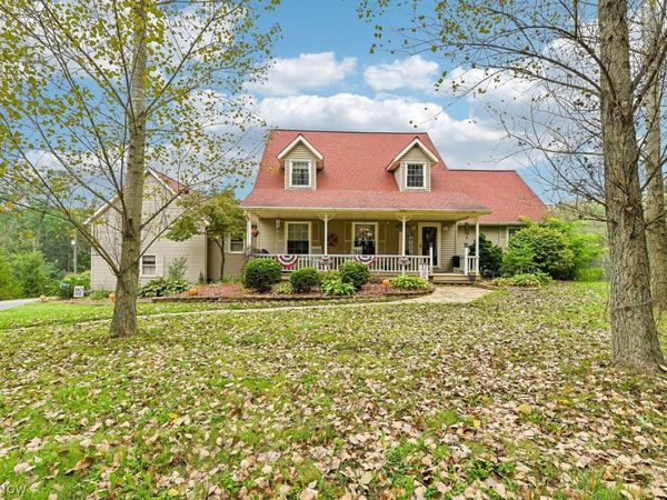 1043 N Honeytown Road , Wooster, OH 44691