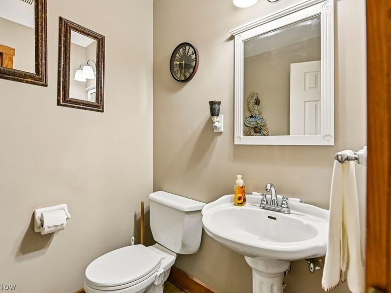 1043 N Honeytown Road , Wooster, OH 44691 Photo 12