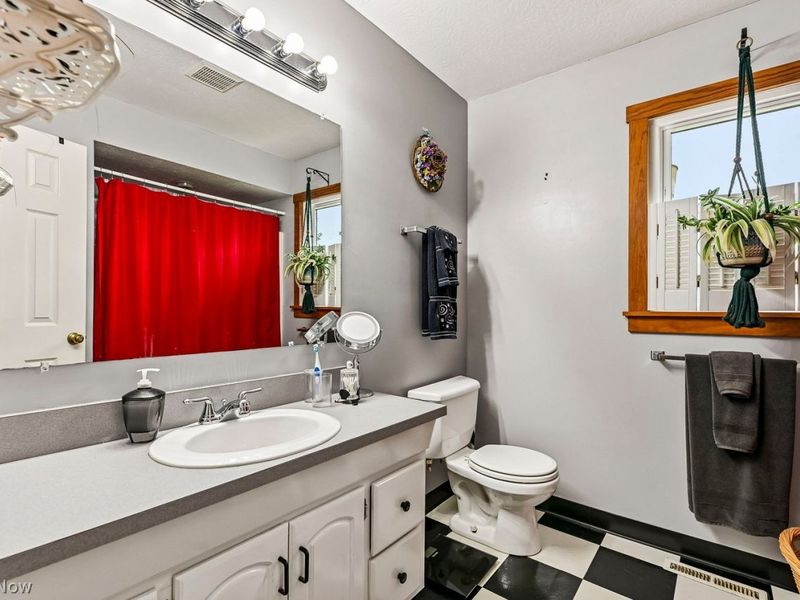 1043 N Honeytown Road , Wooster, OH 44691 Photo 19