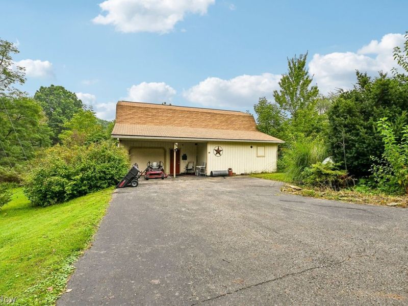 1043 N Honeytown Road , Wooster, OH 44691 Photo 3