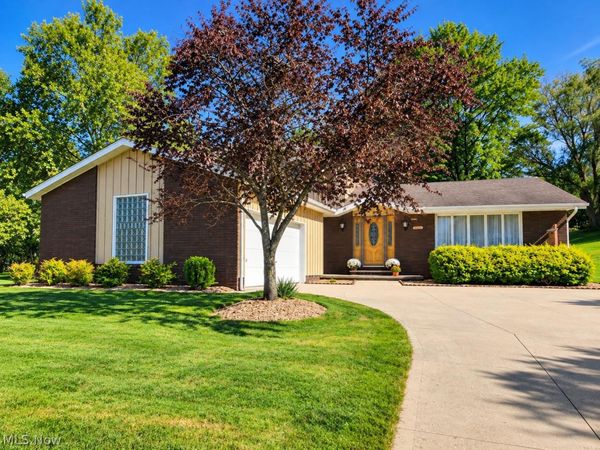 2043 Judy Drive , Parma, OH 44134