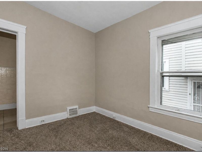 3100 Montclair Avenue , Unit LOWER, Cleveland, OH 44109 Photo 13