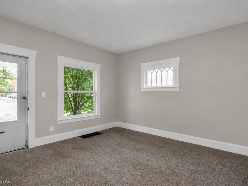 3100 Montclair Avenue , Unit LOWER, Cleveland, OH 44109 Photo 5
