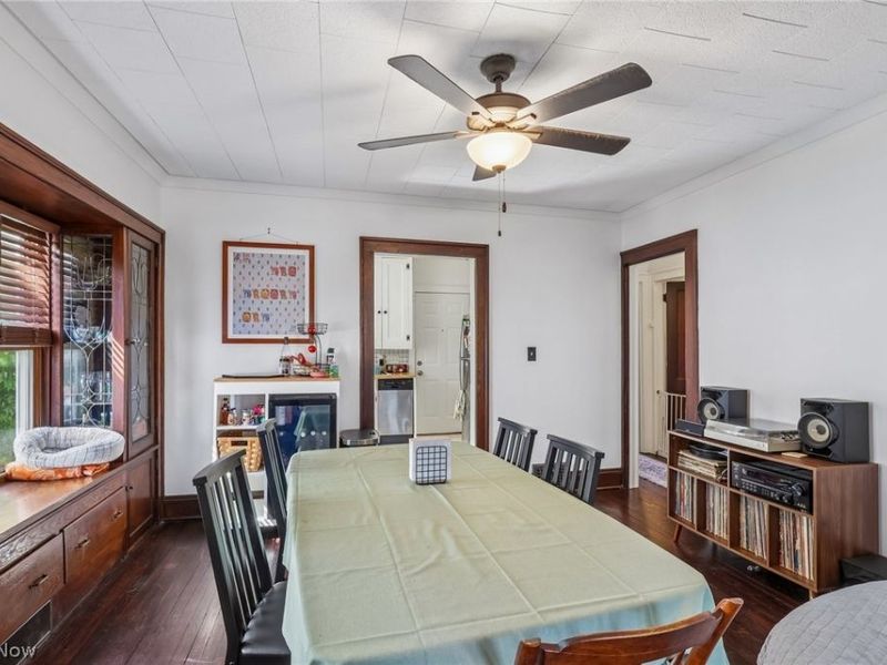 2022 Bunts Road , Lakewood, OH 44107 Photo 8