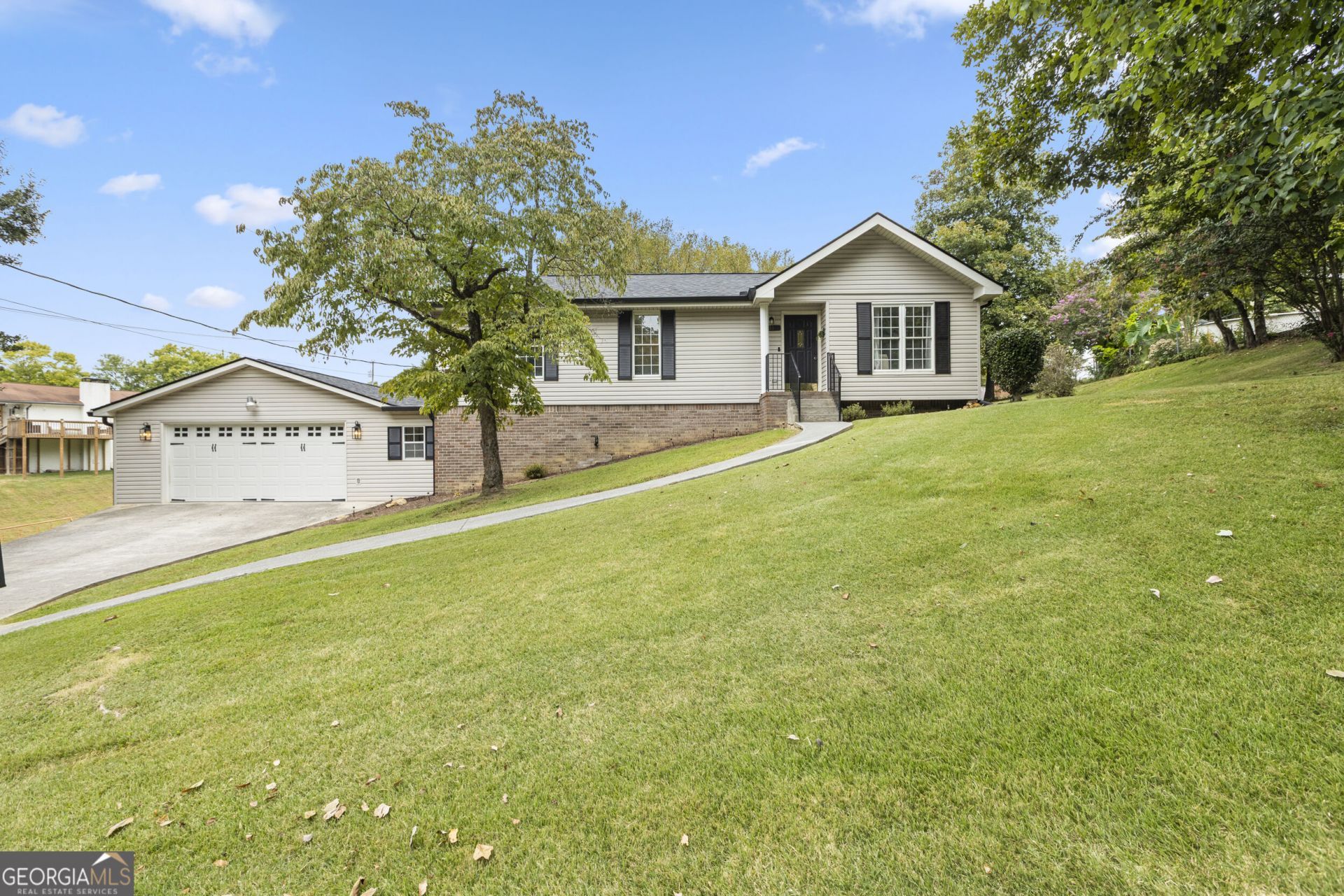 11 E Larry Circle, Ringgold, GA 30736 Main Photo