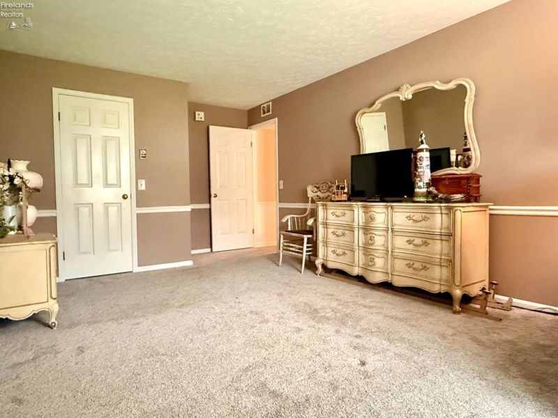 127 Stonyridge Drive, Unit 108, Sandusky, OH 44870 Photo 12
