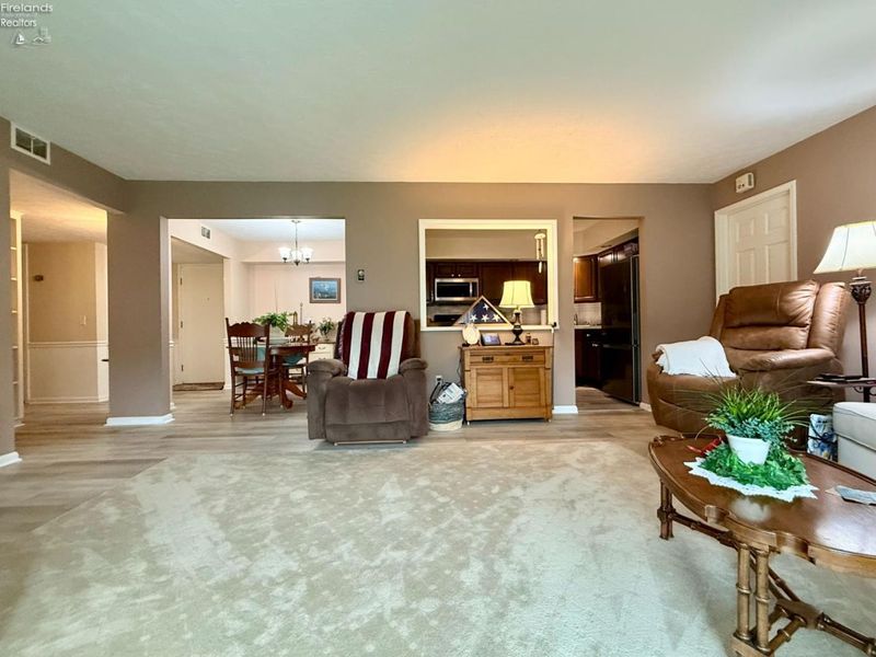 127 Stonyridge Drive, Unit 108, Sandusky, OH 44870 Photo 23