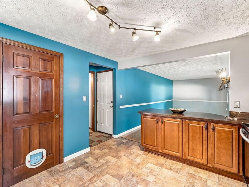 8749 Scarsdale Boulevard , Powell, OH 43065 Photo 12