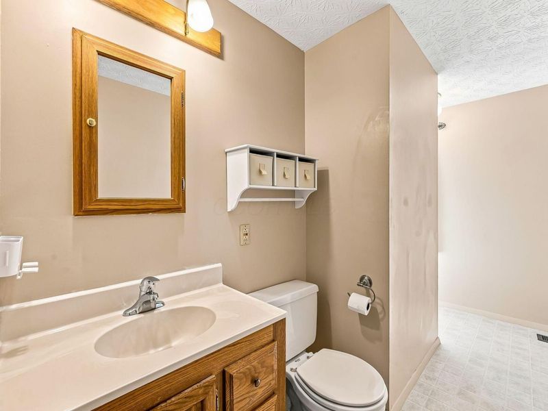 8749 Scarsdale Boulevard , Powell, OH 43065 Photo 29