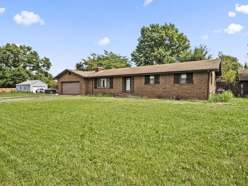 320 Diley Road, Pickerington, OH 43147 Photo 3