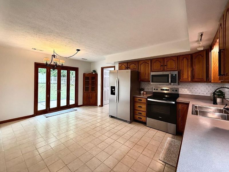 1312 Ridge Road, Wilmington, OH 45177 Photo 6