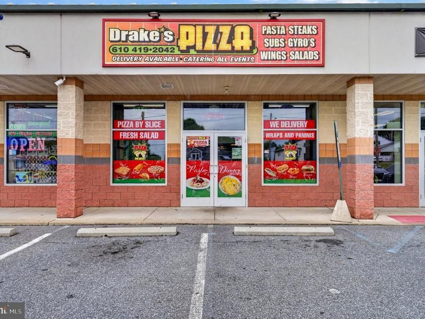 Drakes Pizzeria , Allentown, PA 18109 Main Photo
