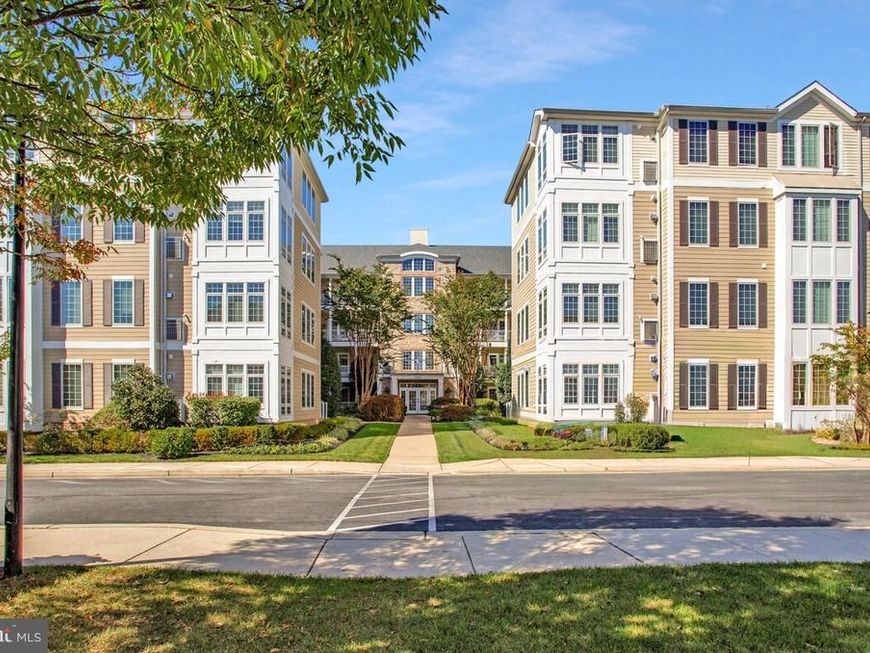 8820 Shining Oceans Way, Unit 308, Columbia, MD 21045 Main Photo