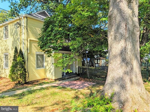 4 G PLATEAU PLACE , GREENBELT, MD 20770