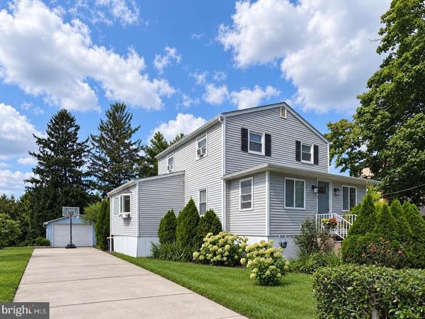 17 OLD NEW ROAD, MONMOUTH JUNCTION, NJ 08852