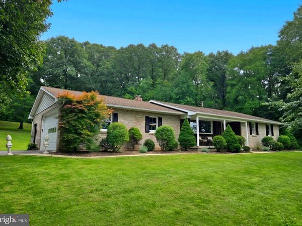 32 WEAVERS ROAD, FLEETWOOD, PA 19522