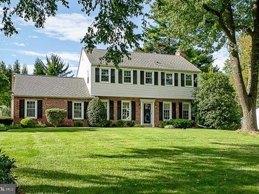487 WINSTON WAY, BERWYN, PA 19312