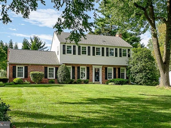 487 WINSTON WAY, BERWYN, PA 19312