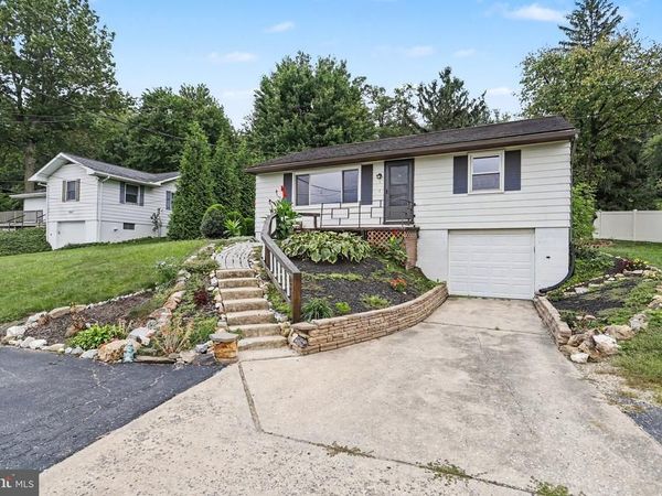 3968 MARIETTA AVENUE, COLUMBIA, PA 17512
