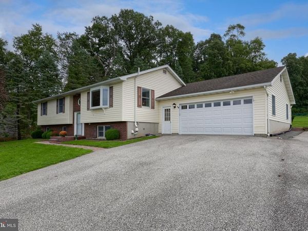 571 E TOLNA ROAD, SHREWSBURY, PA 17361