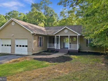 303 OVERLOOK DRIVE , CROSS JUNCTION, VA 22625
