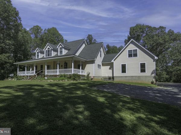 1561 HICKORY CREEK ROAD , LOUISA, VA 23093