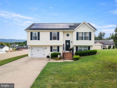 62 SILVER COURT , MAURERTOWN, VA 22644