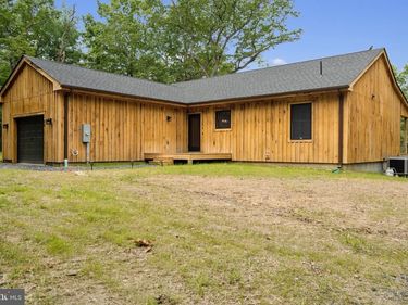 80 RIVER OAK DRIVE , BENTONVILLE, VA 22610