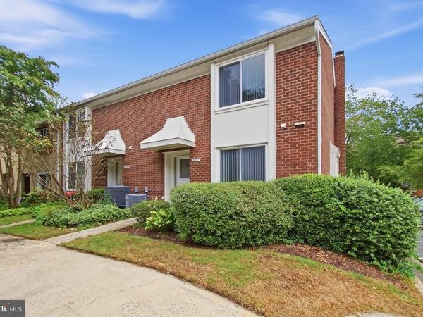 3861 PERSIMMON CIRCLE , FAIRFAX, VA 22031