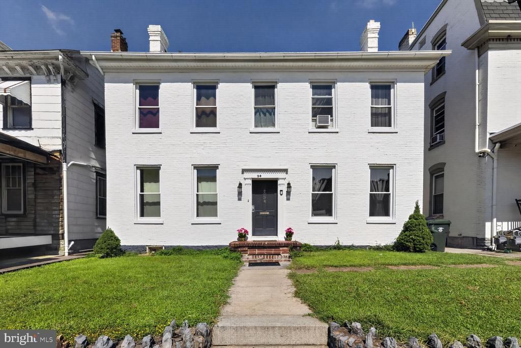 34 E NORTH AVENUE, HAGERSTOWN, MD 21740