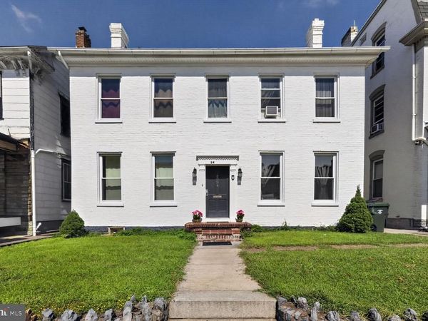 34 E NORTH AVENUE, HAGERSTOWN, MD 21740
