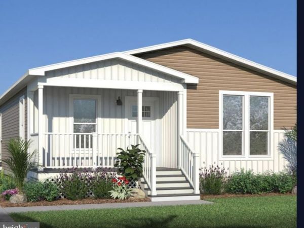 426 E MAPLE STREET , DALLASTOWN, PA 17313