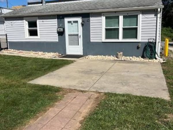 21 E 8TH AVENUE, YORK, PA 17404