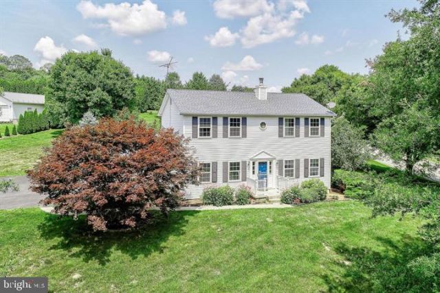 4243 WILLOW STREET, STEWARTSTOWN, PA 17363