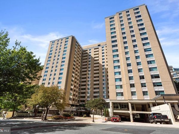 4601 N PARK AVENUE, Unit 220V, CHEVY CHASE, MD 20815
