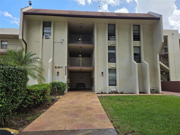 8050 W Mcnab Rd, Unit 310, Tamarac, FL 33321