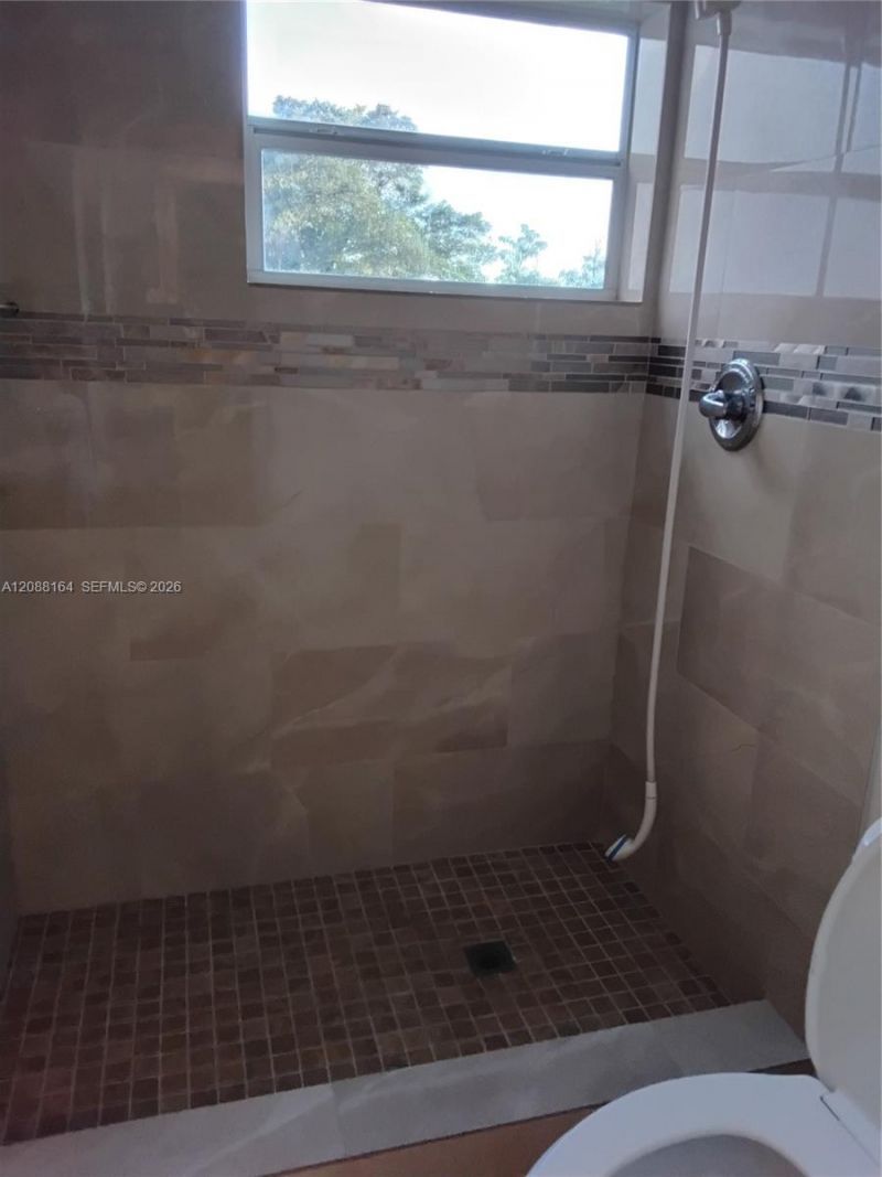 8050 W Mcnab Rd, Unit 310, Tamarac, FL 33321 Photo