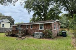 806 Windsor Way  photo 4