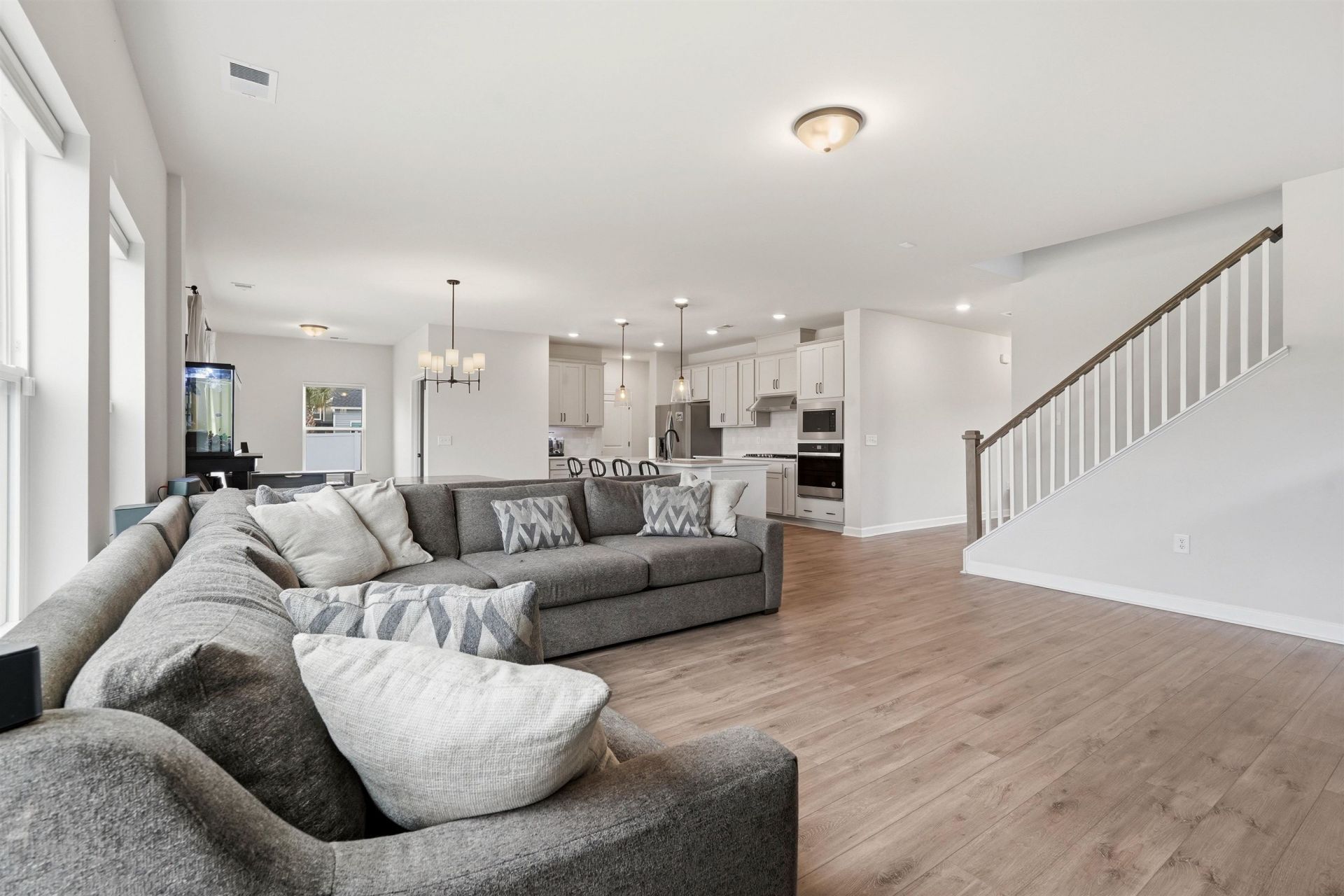 1884 Villena Dr. Photo 17