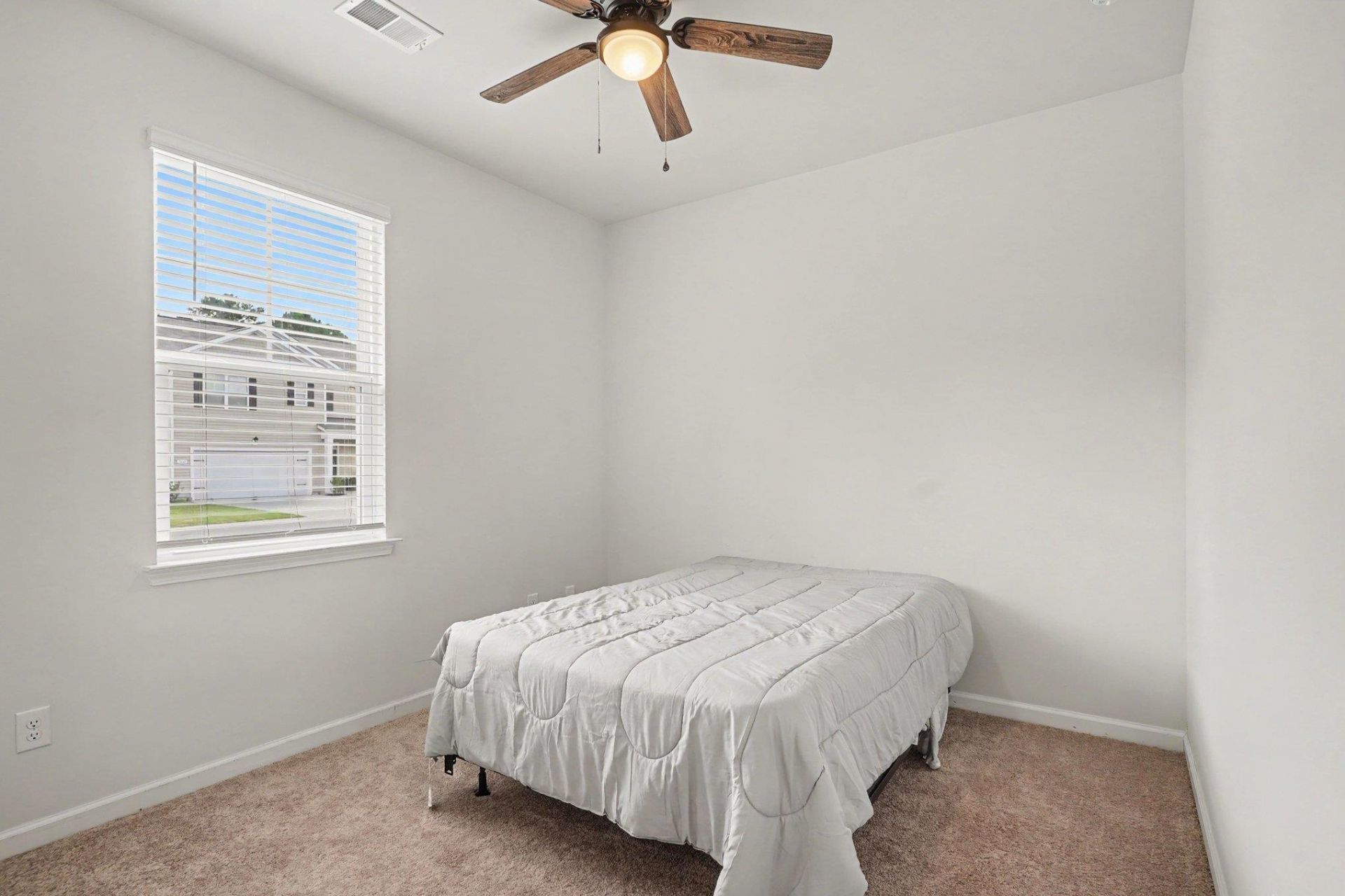 3927 Nandina Ct. Photo 20