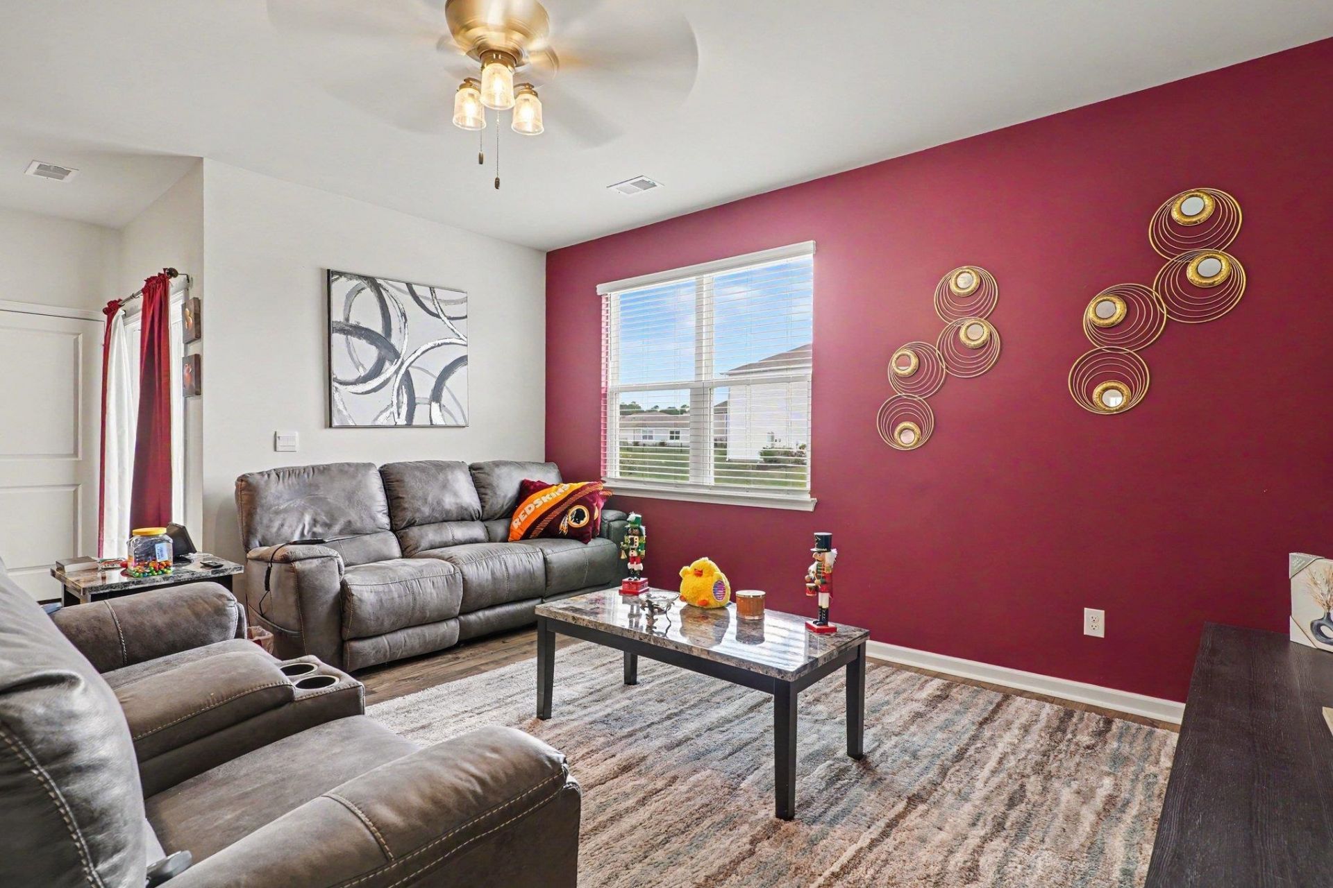 3927 Nandina Ct. Photo 8