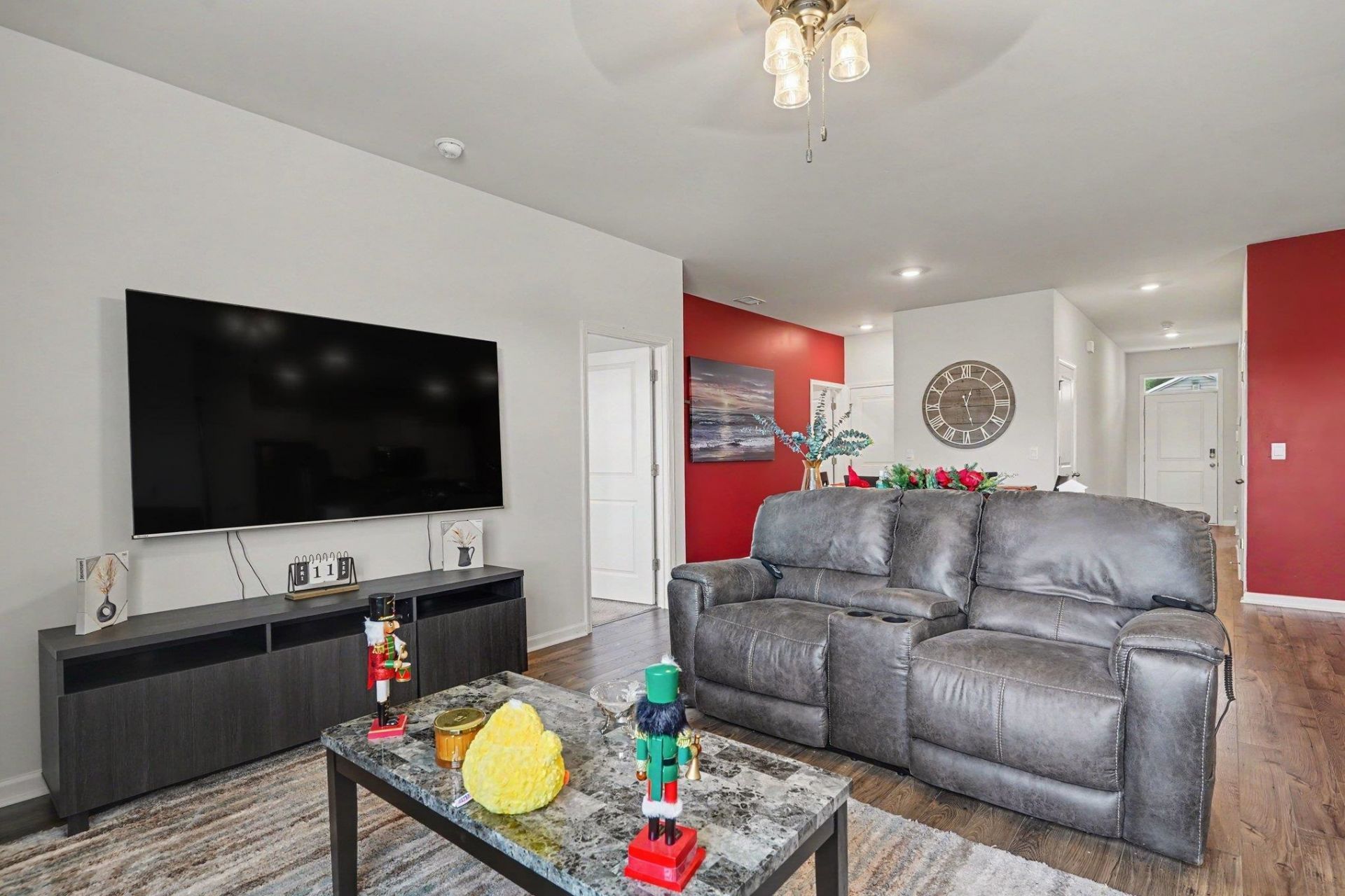 3927 Nandina Ct. Photo 9