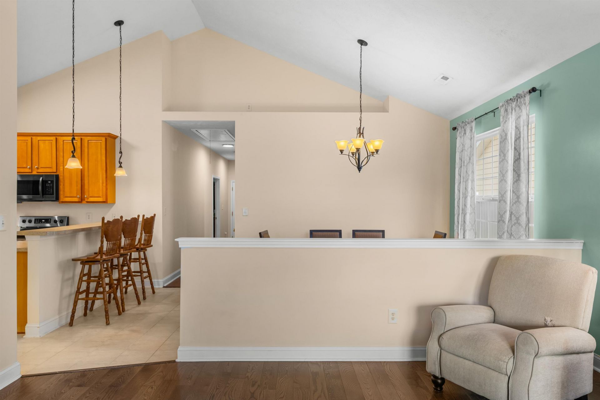 169 Foxpath Loop Photo 16