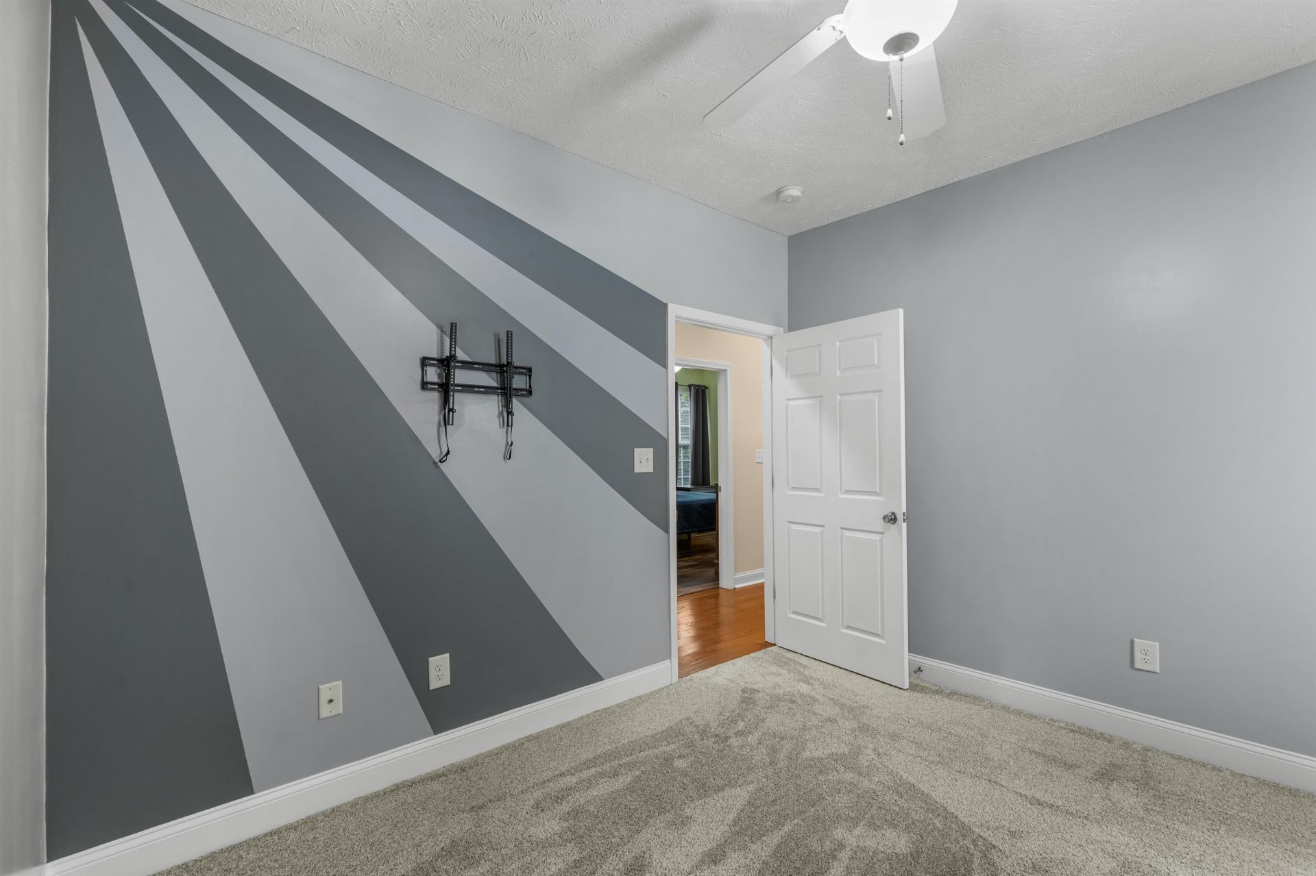 169 Foxpath Loop Photo 26