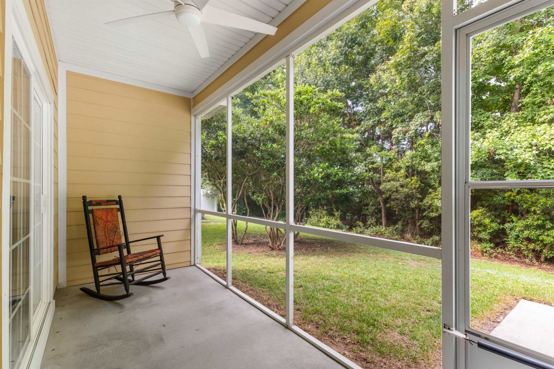 169 Foxpath Loop Photo 40